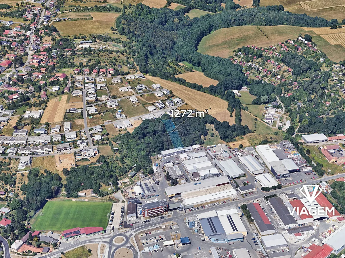 Prodej pole 1272 m²